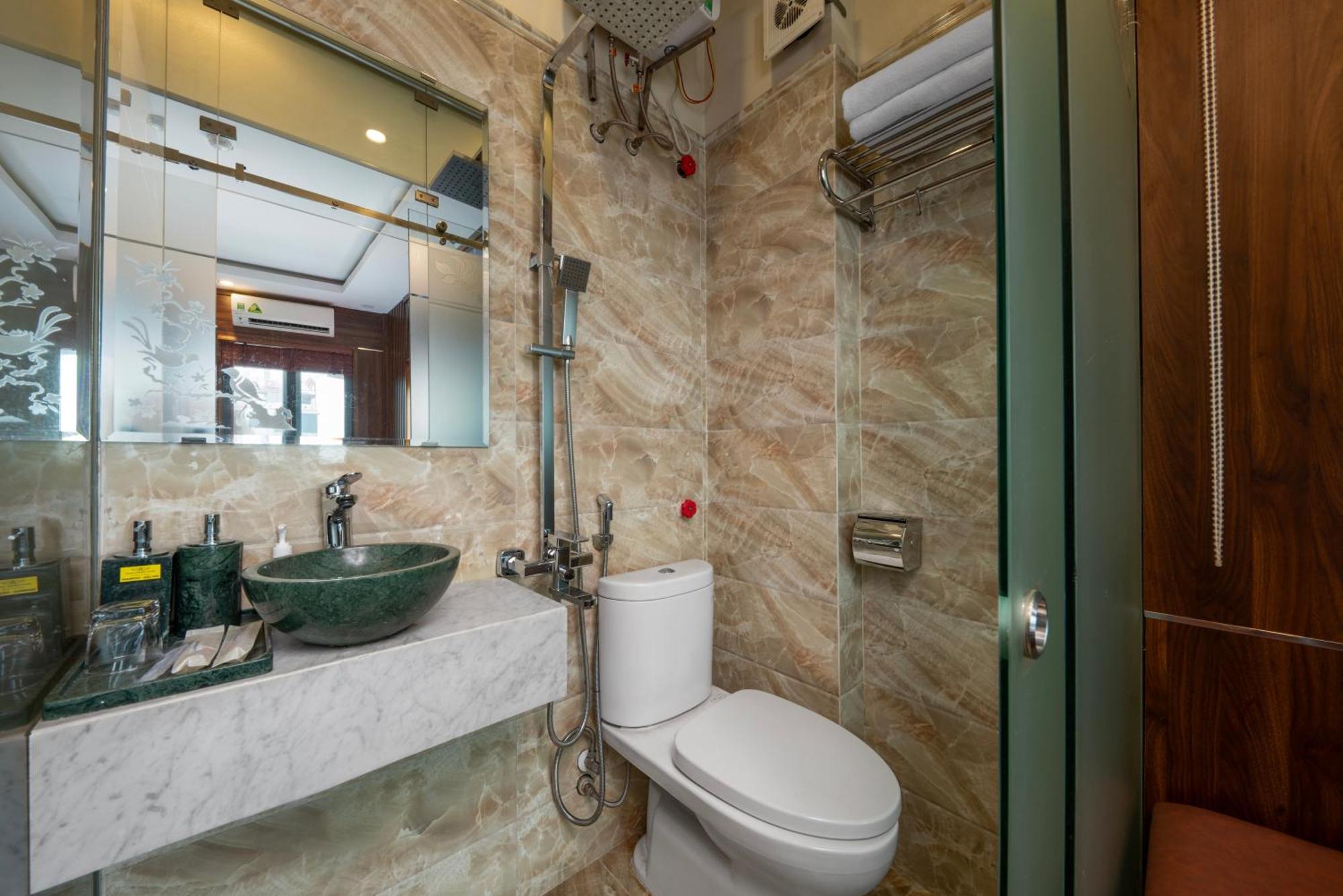 Hanoi Airport Hotel - Convenient & Friendly Noi Bai Екстер'єр фото